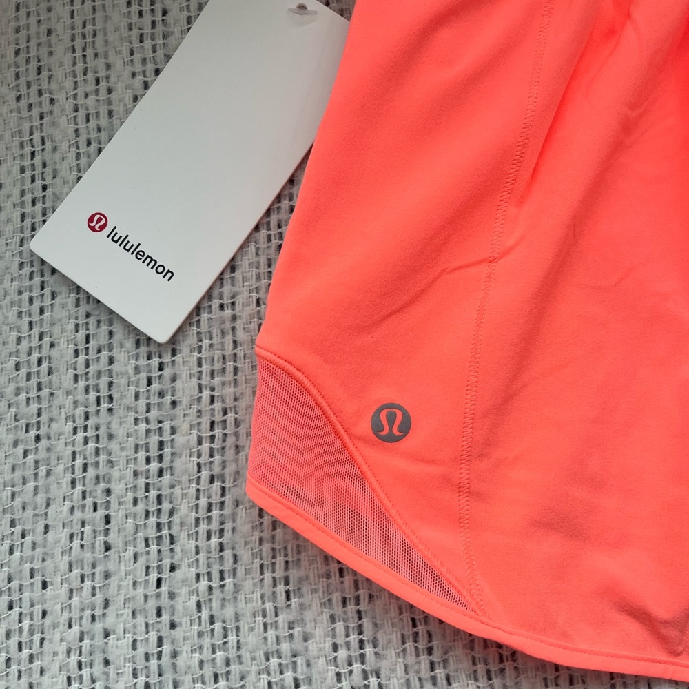 ⚠️SOLD⚠️Lululemon Hotty Hot Shorts Low Rise 4” - Sunset - Women’s Size 6 - Picture 4 of 10